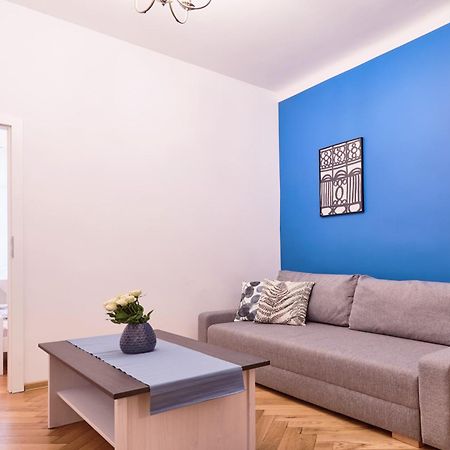 Spacious Apartments Zyblikiewicza Street Красков Екстериор снимка