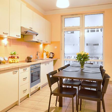Spacious Apartments Zyblikiewicza Street Красков Екстериор снимка