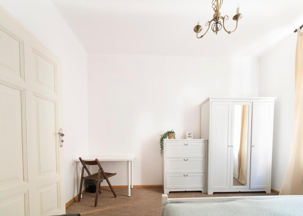 Spacious Apartments Zyblikiewicza Street Красков Екстериор снимка