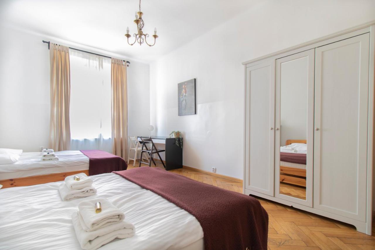 Spacious Apartments Zyblikiewicza Street Красков Екстериор снимка